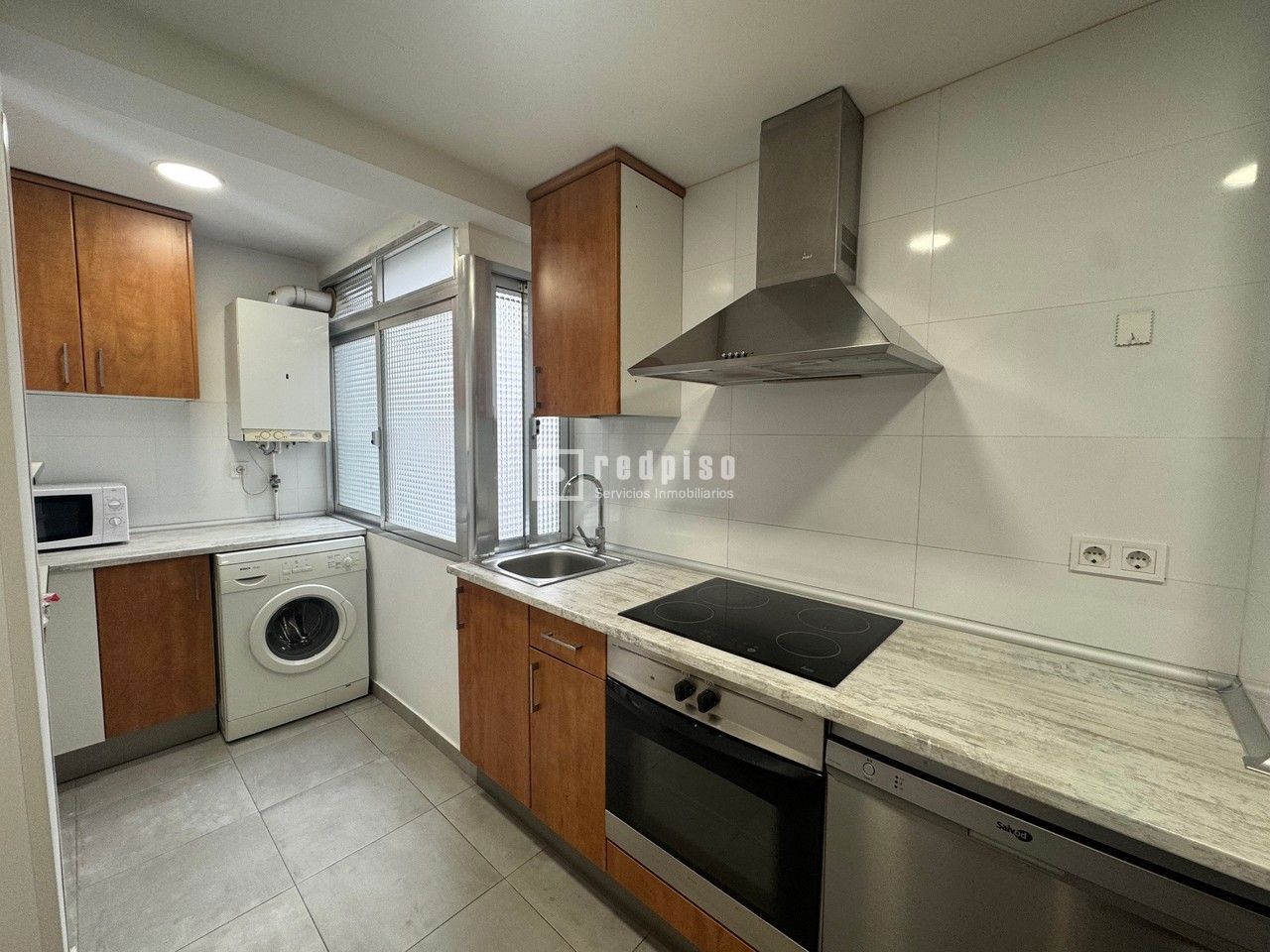 Piso en venta en calle De La Fuente Del Tiro, Madrid, Madrid 9/12