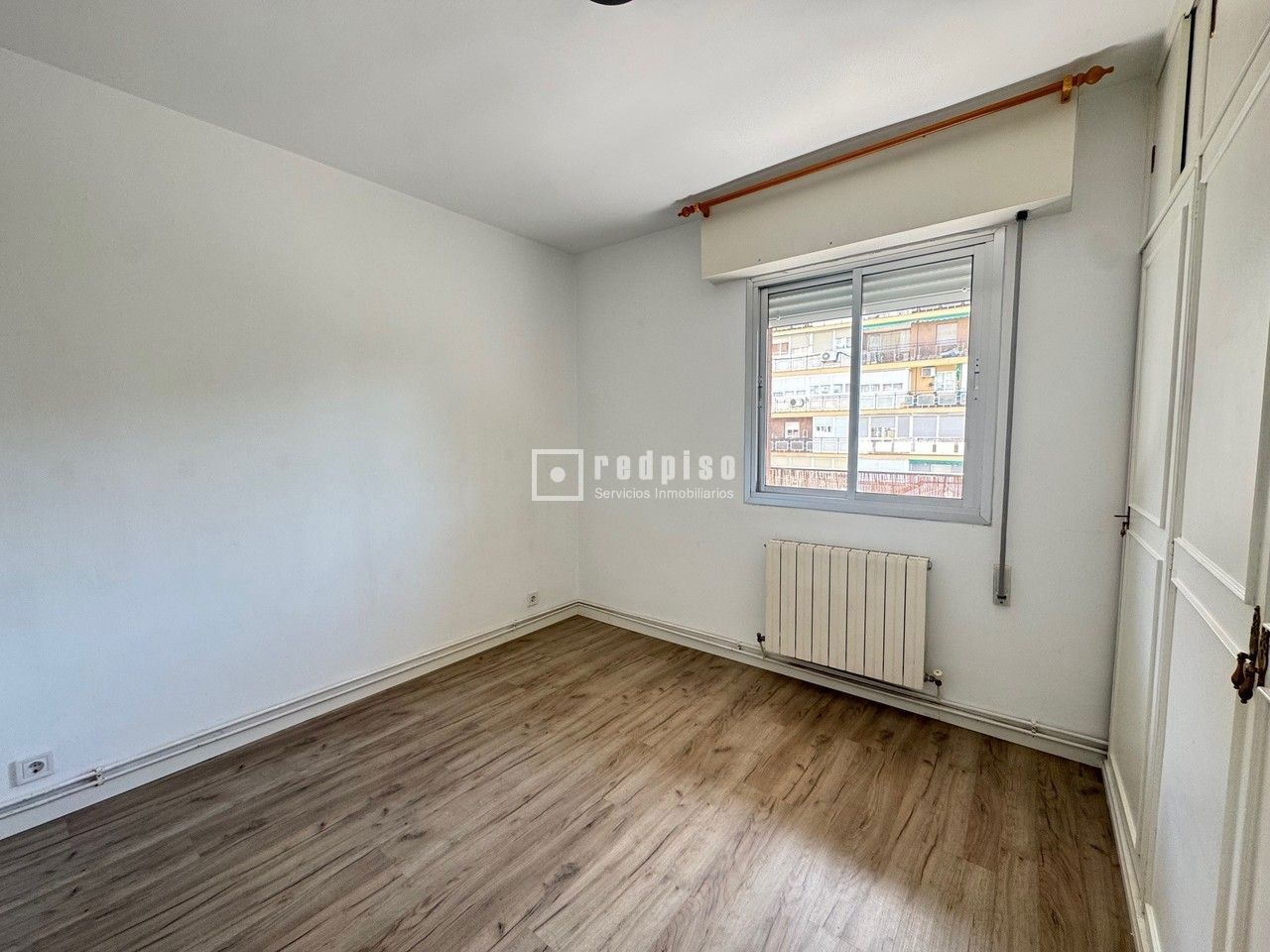 Piso en venta en calle De La Fuente Del Tiro, Madrid, Madrid 4/12