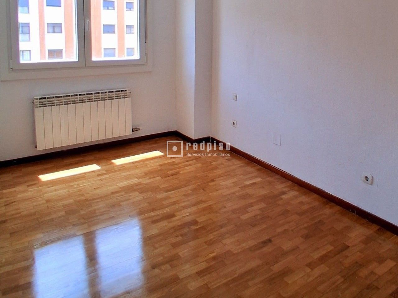 Piso en venta en  calle de la Laguna, 20, Valladolid  13/25