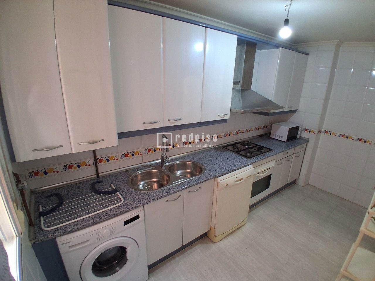 Piso en venta en  calle de la Laguna, 20, Valladolid  9/25