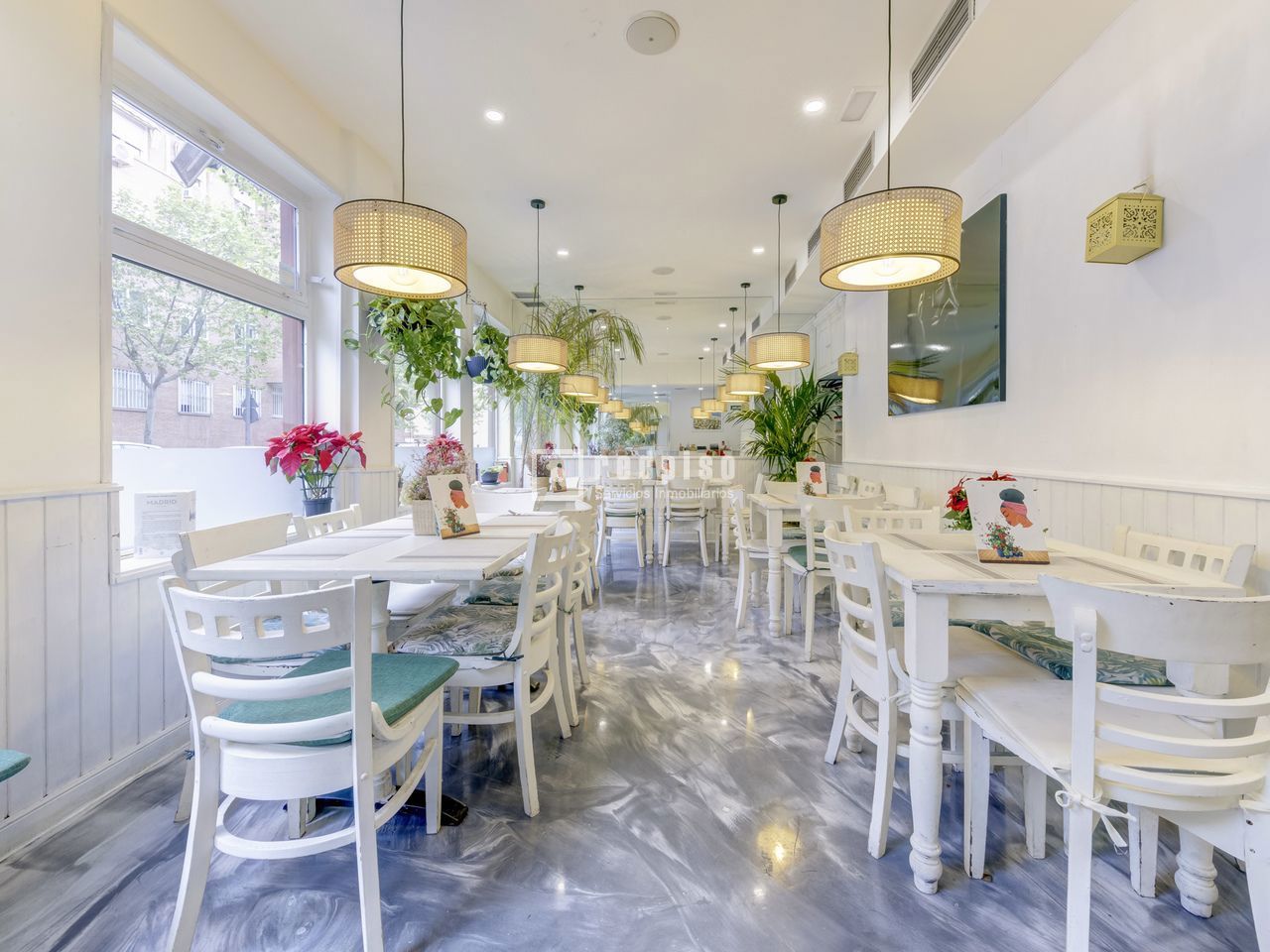 Local en alquiler en Majadahonda, Madrid 52/56