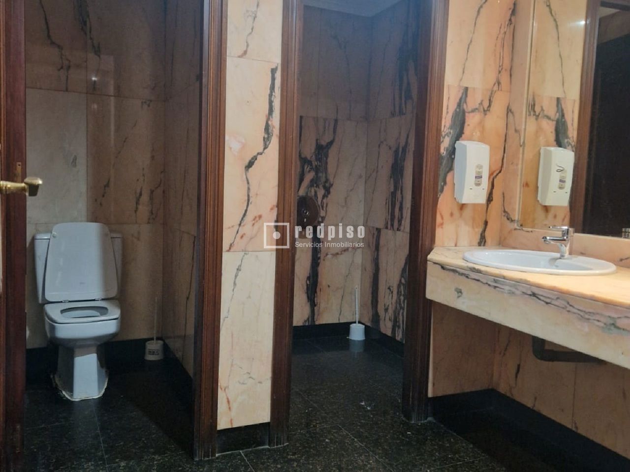 Nave Industrial en venta en San Sebastián De Los Reyes, Madrid 17/18