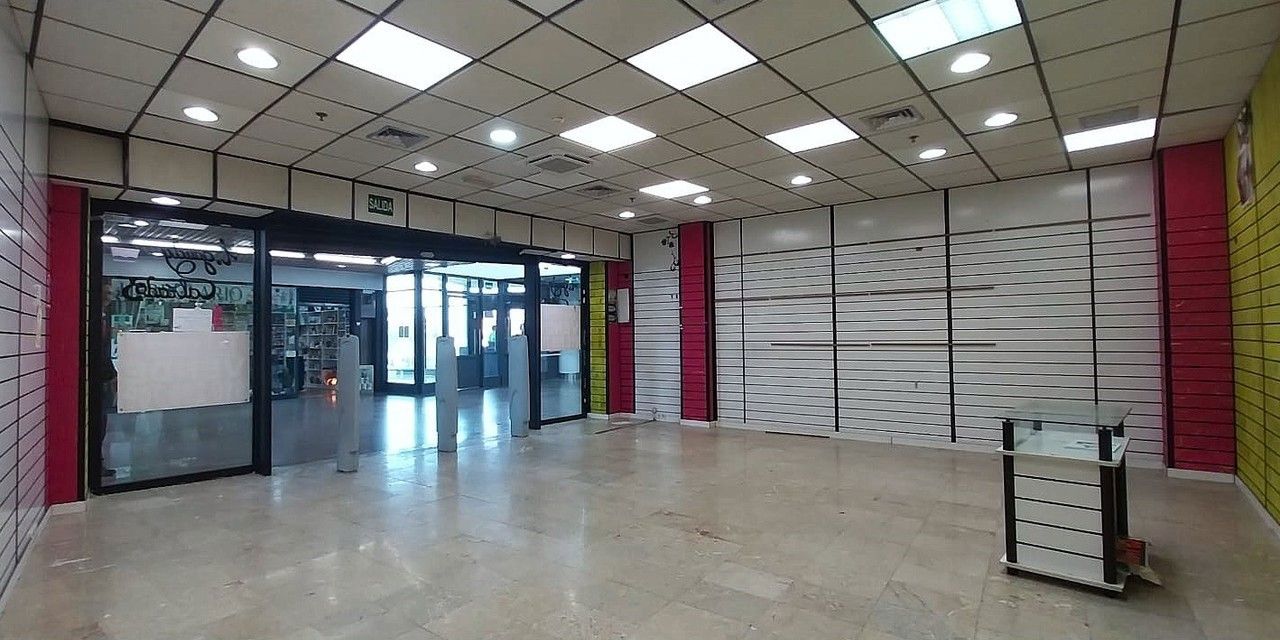 Local en venta en  calle de Honduras, Coslada, Madrid  1/1