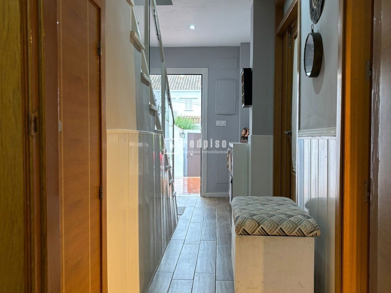 Casa en venta en calle De María Zambrano, Huévar Del Aljarafe, Sevilla 32/36