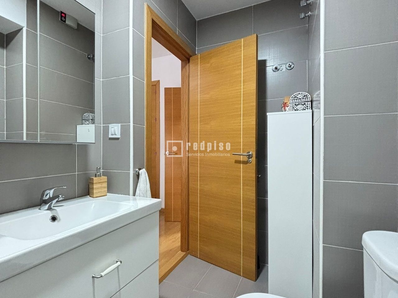 Casa en venta en calle De María Zambrano, Huévar Del Aljarafe, Sevilla 30/36