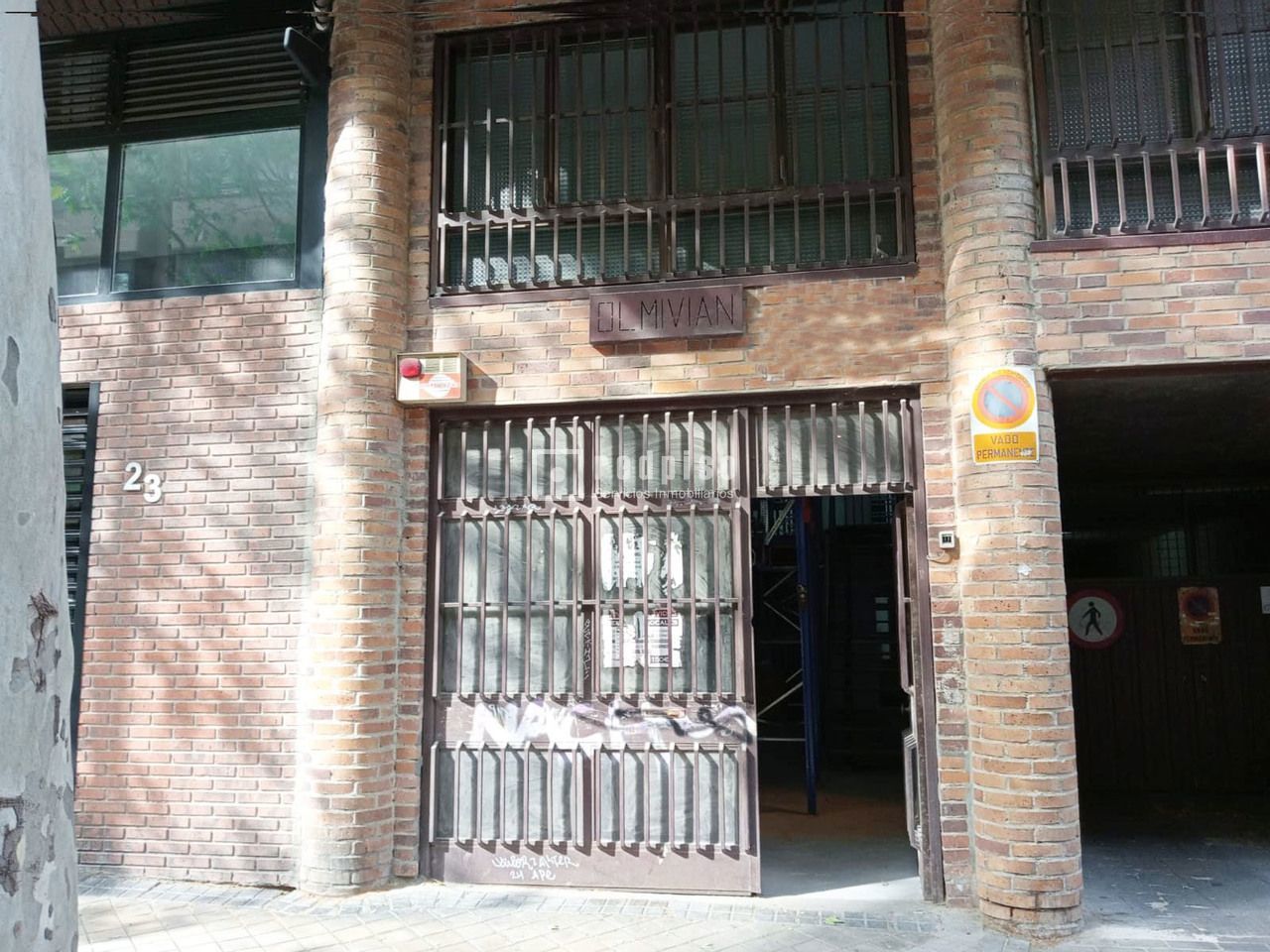 Local en venta en  calle de León Gil de Palacio, Madrid  1/1