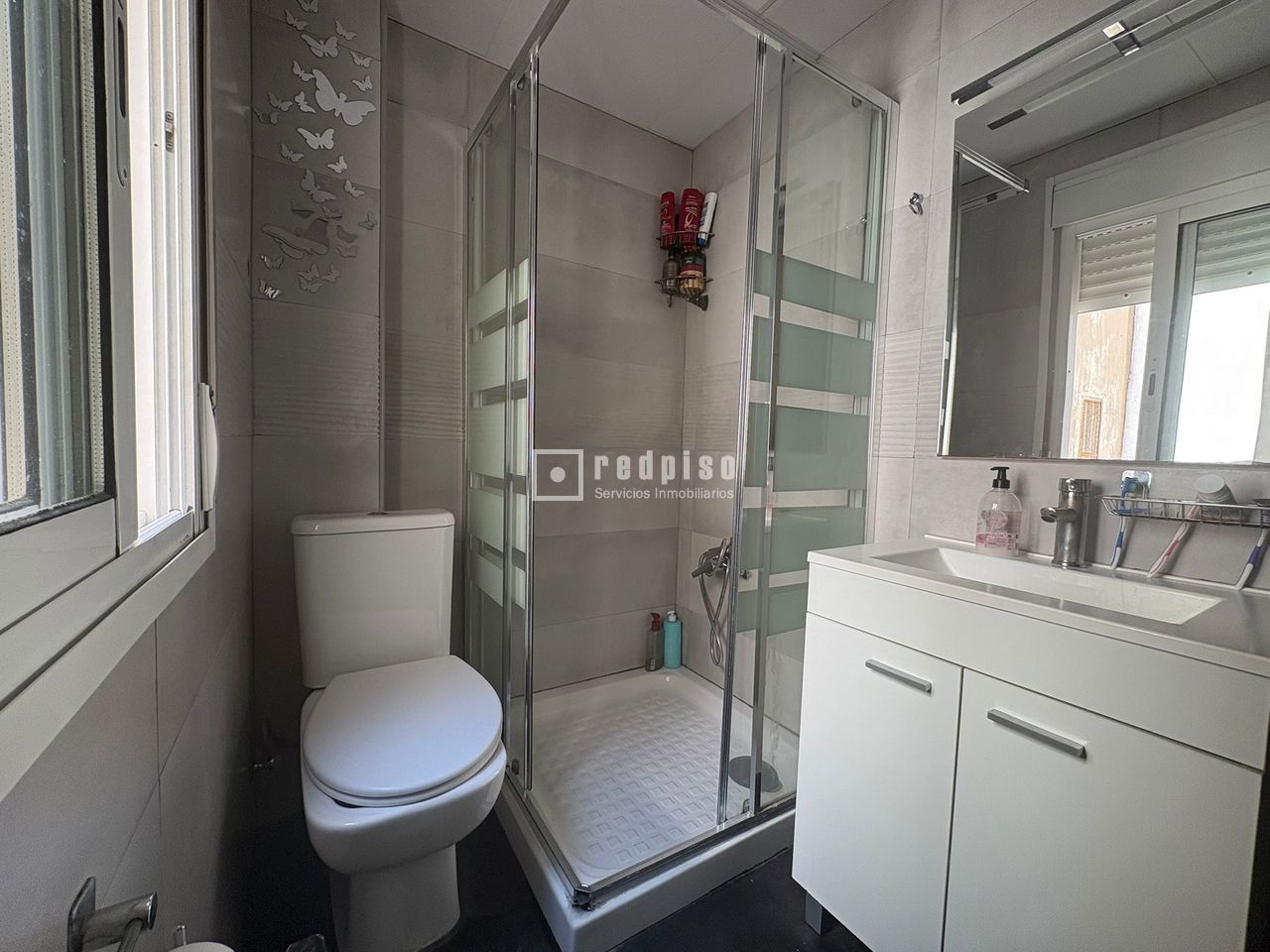 Piso en venta en  calle Sangenis, 12, Zaragoza  29/30