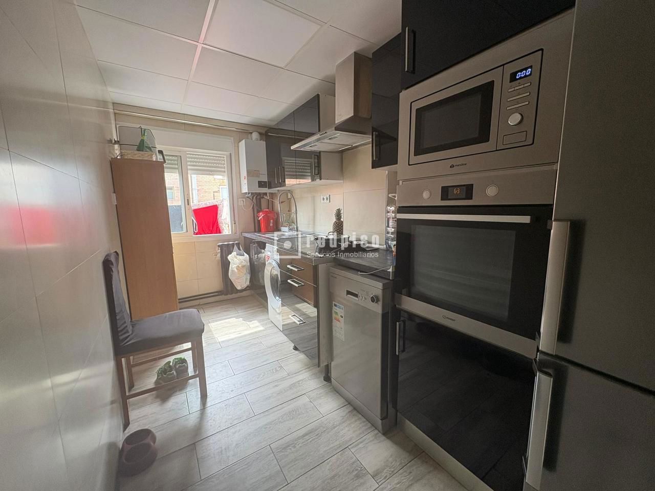 Piso en venta en  calle Sangenis, 12, Zaragoza  11/30