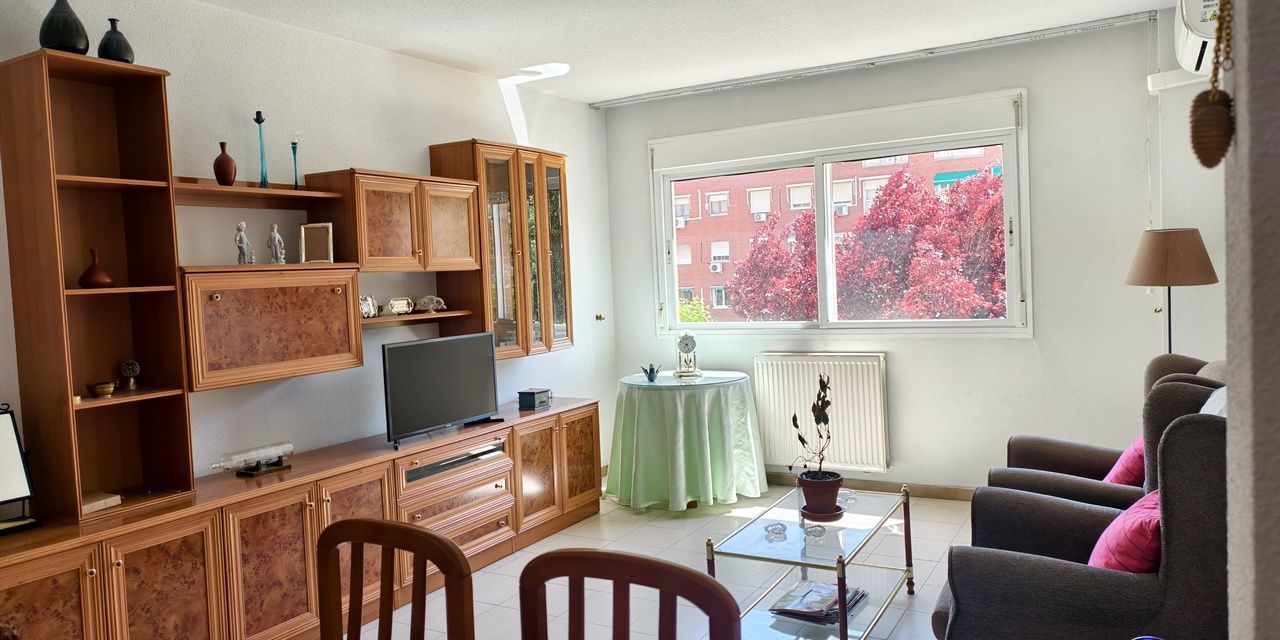 Piso en venta en  avenida Orovilla, Villaverde, Madrid  1/1