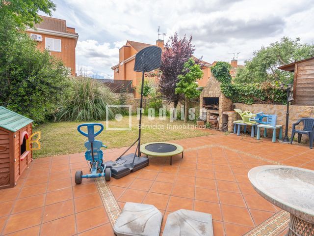 Casa en venta en paseo De Móstoles, Parque Coimbra, Madrid 19/45