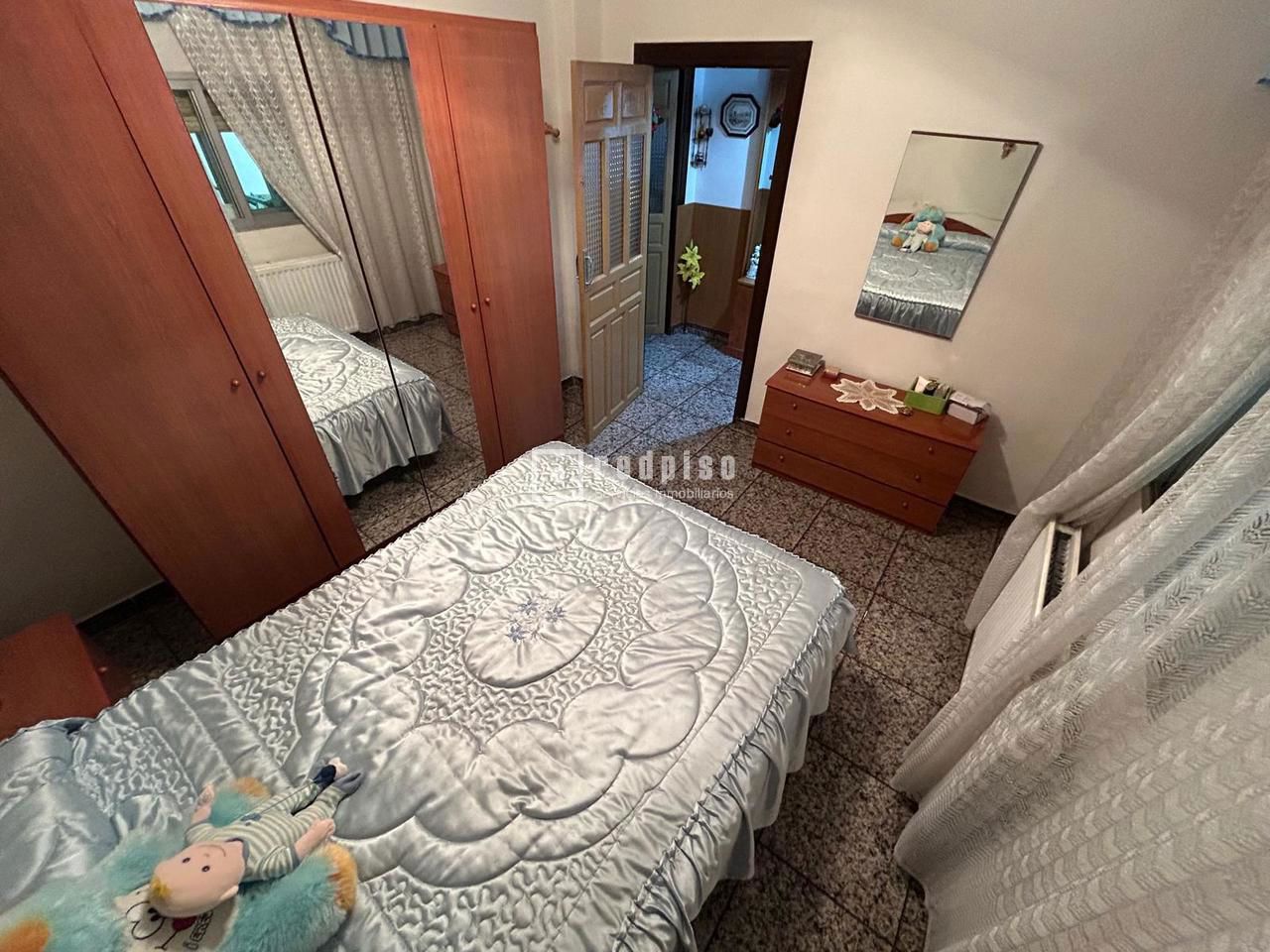 Casa en venta en Coslada, Madrid 9/25