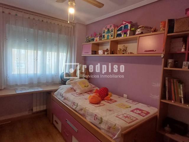 Piso en venta en  Coslada, Madrid  11/24