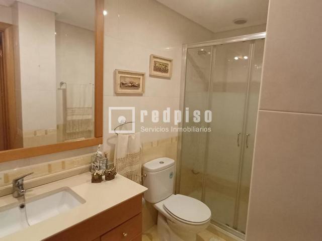 Piso en venta en  Coslada, Madrid  18/24