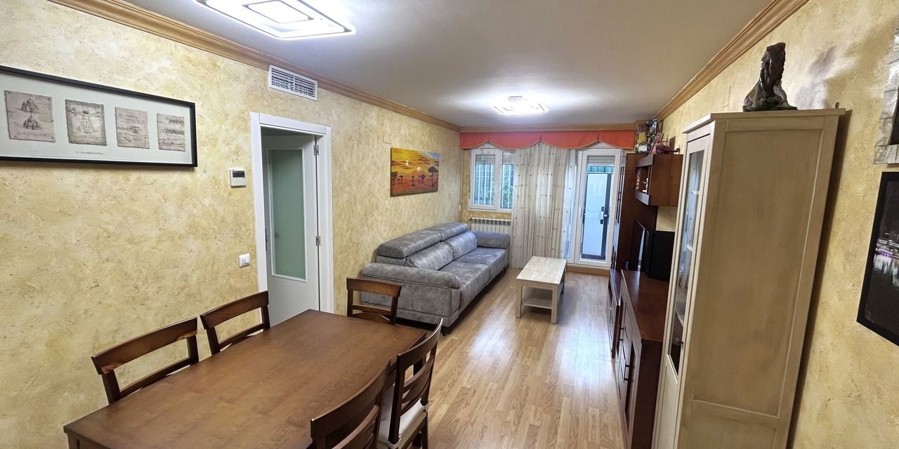 Piso en venta en  Parla, Madrid  1/1
