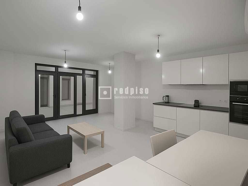 Piso en venta en  calle de Sancho Dávila, Salamanca, Madrid  1/1