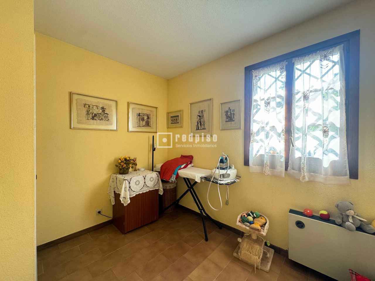 Casa en venta en Pozuelo De Alarcón, Madrid 12/32