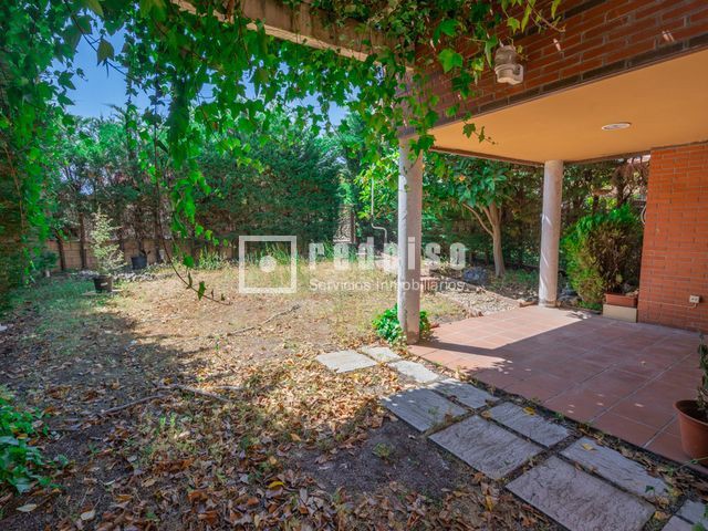 Casa en venta en calle Del Río Henares, Arroyomolinos, Madrid 8/52