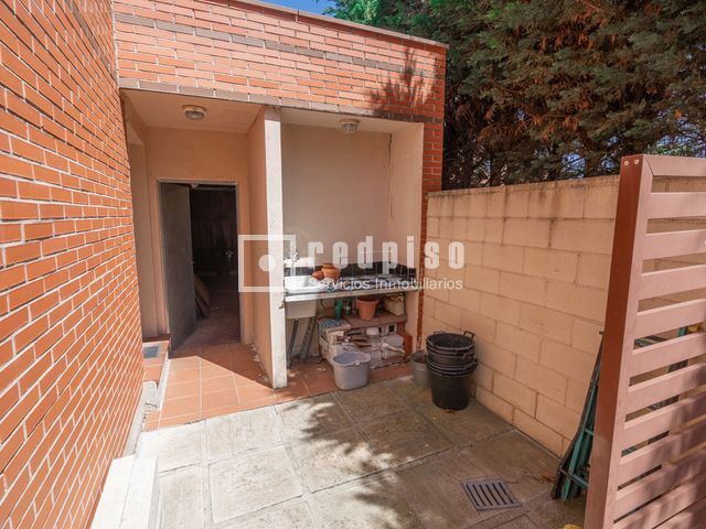 Casa en venta en calle Del Río Henares, Arroyomolinos, Madrid 13/52