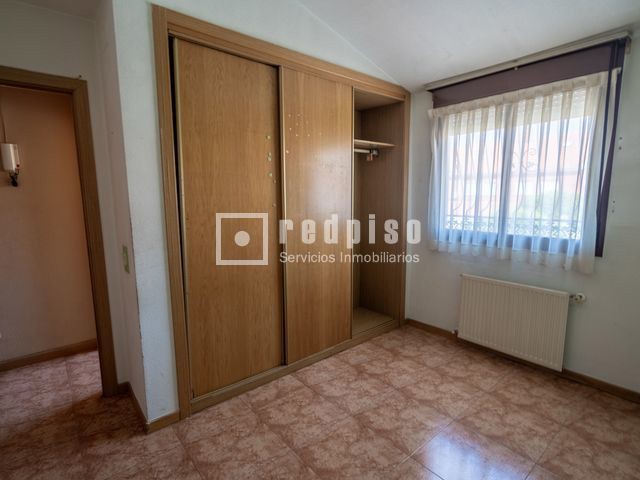Casa en venta en calle Del Río Henares, Arroyomolinos, Madrid 32/52