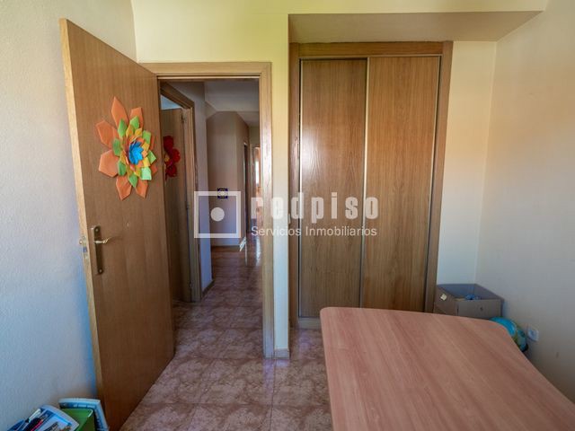 Casa en venta en calle Del Río Henares, Arroyomolinos, Madrid 30/52