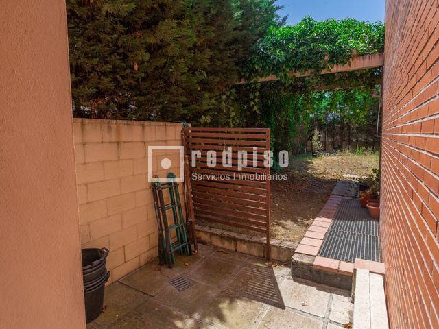 Casa en venta en calle Del Río Henares, Arroyomolinos, Madrid 12/52