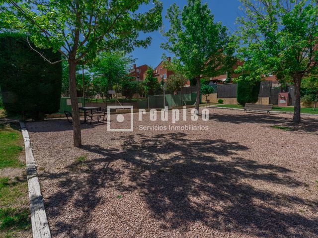 Casa en venta en calle Del Río Henares, Arroyomolinos, Madrid 52/52