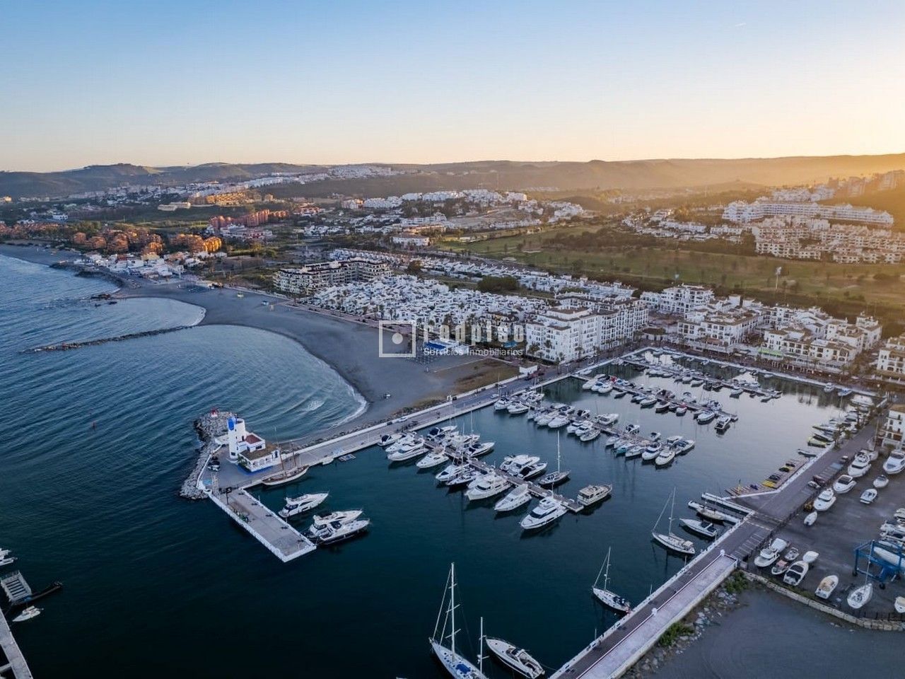 Piso en venta  San Luis de Sabinillas, Málaga  1/1