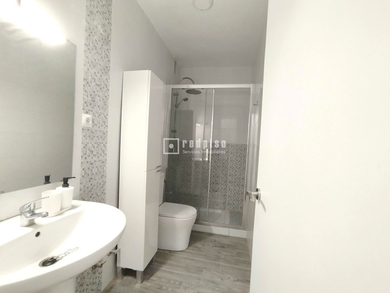 Piso en alquiler en  calle del Fray Tomás de Berlanga, Sevilla  14/20