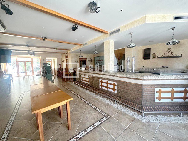 Casa en venta en  Santa Cruz de la Zarza, Toledo  11/13