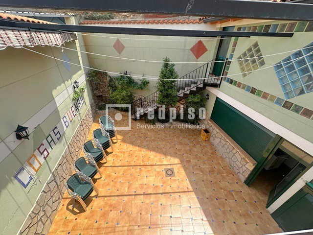 Casa en venta en  Santa Cruz de la Zarza, Toledo  12/13