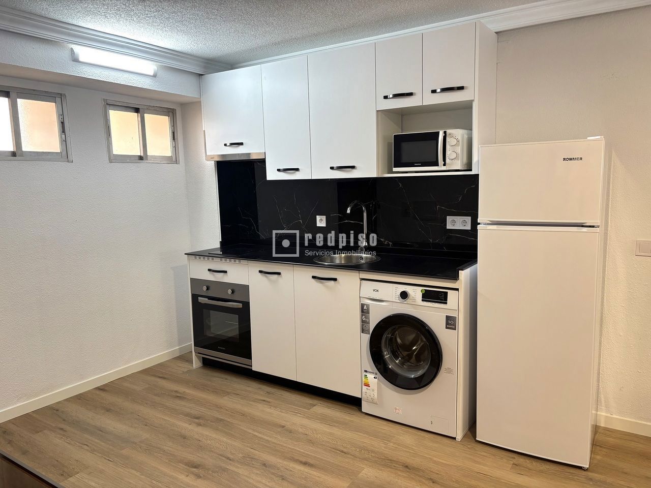 Local en venta en calle De Alcalá, San Blas-canillejas, Madrid 4/9