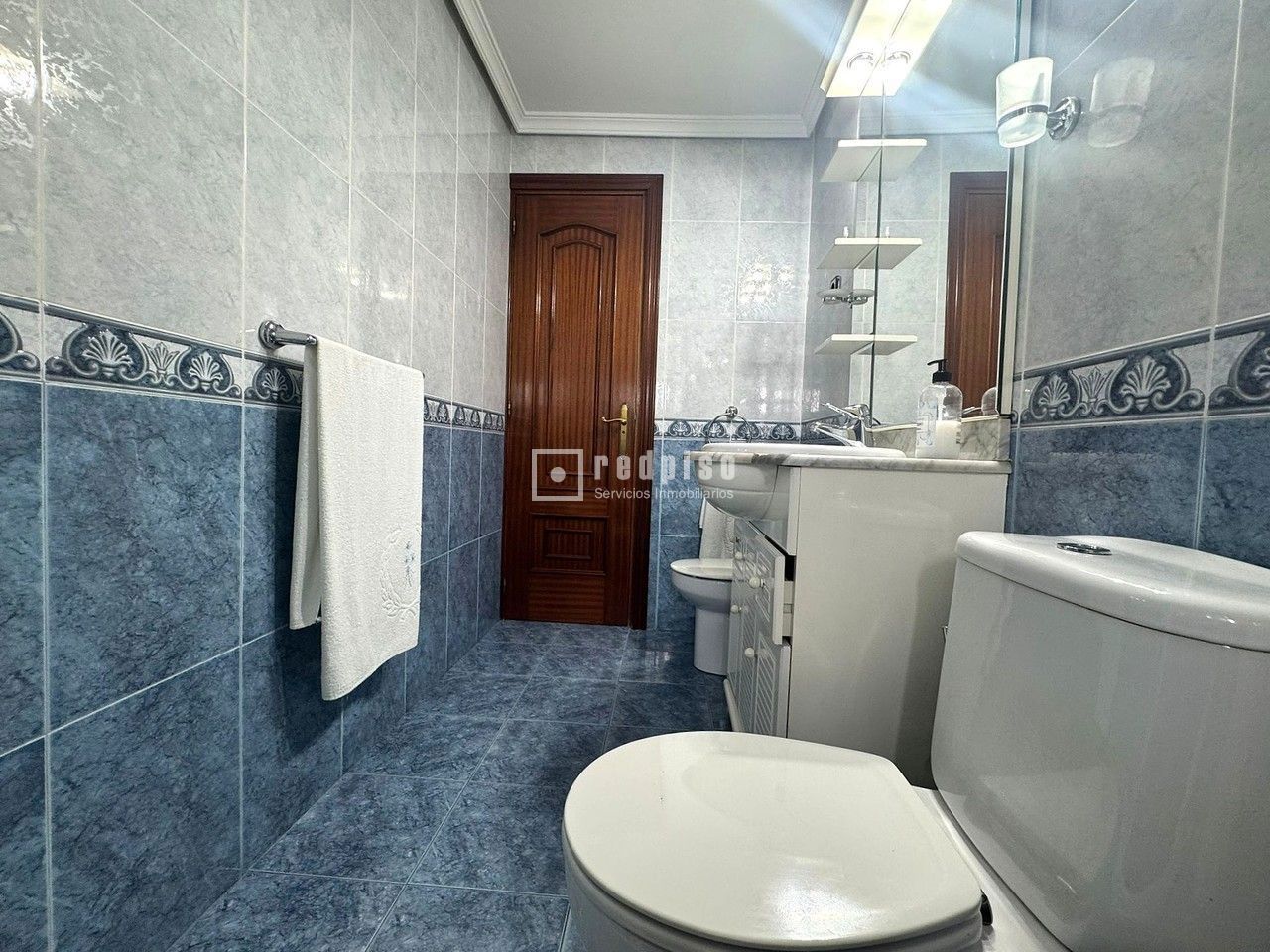 Piso en venta en  calle de Antonio Machado, Coslada, Madrid  9/17