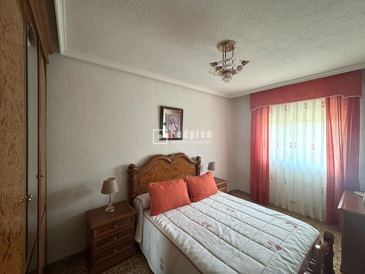 Piso en venta en  calle de Antonio Machado, Coslada, Madrid  12/17