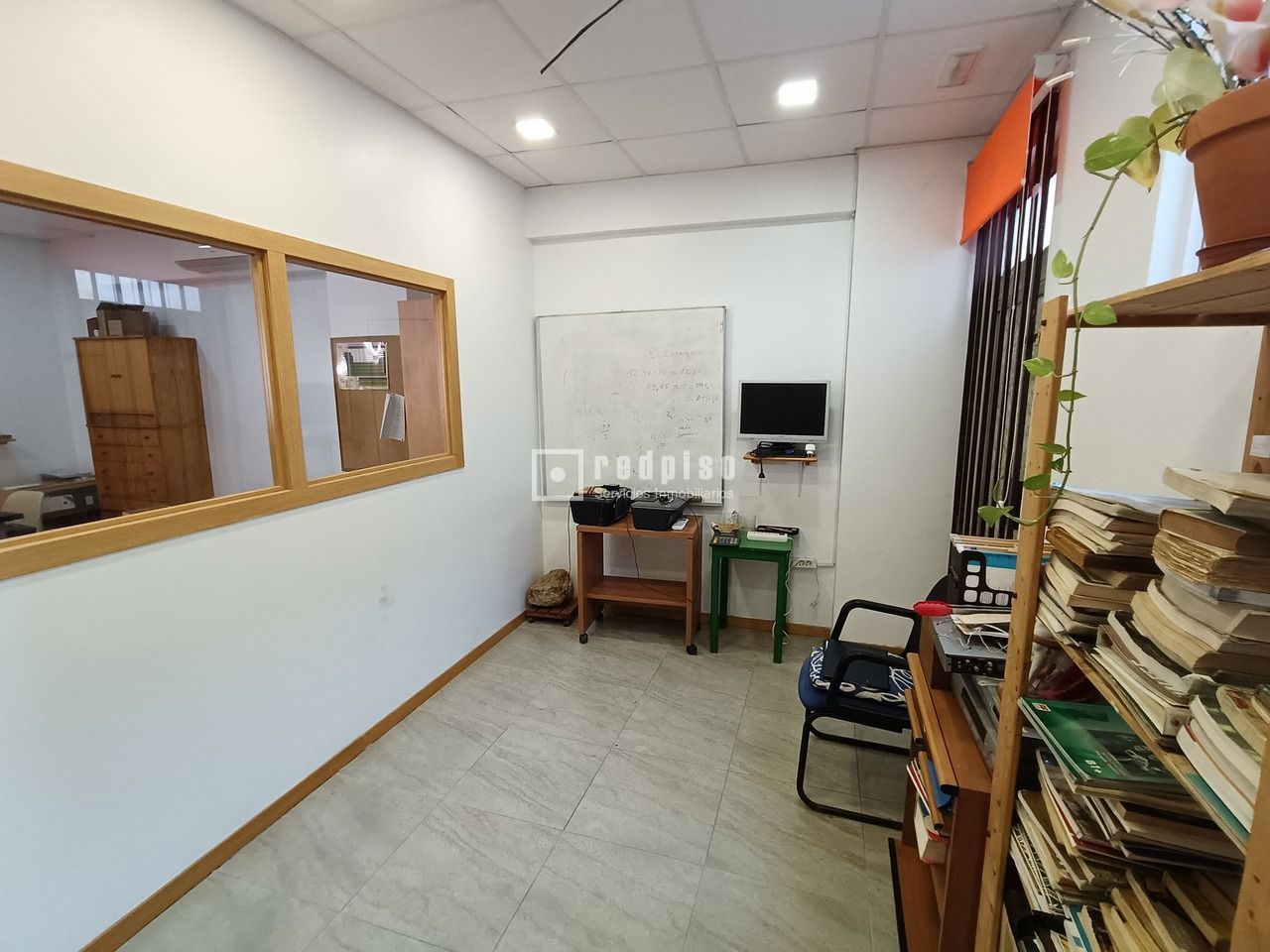 Local en venta en calle De Quero, Latina, Madrid 4/23