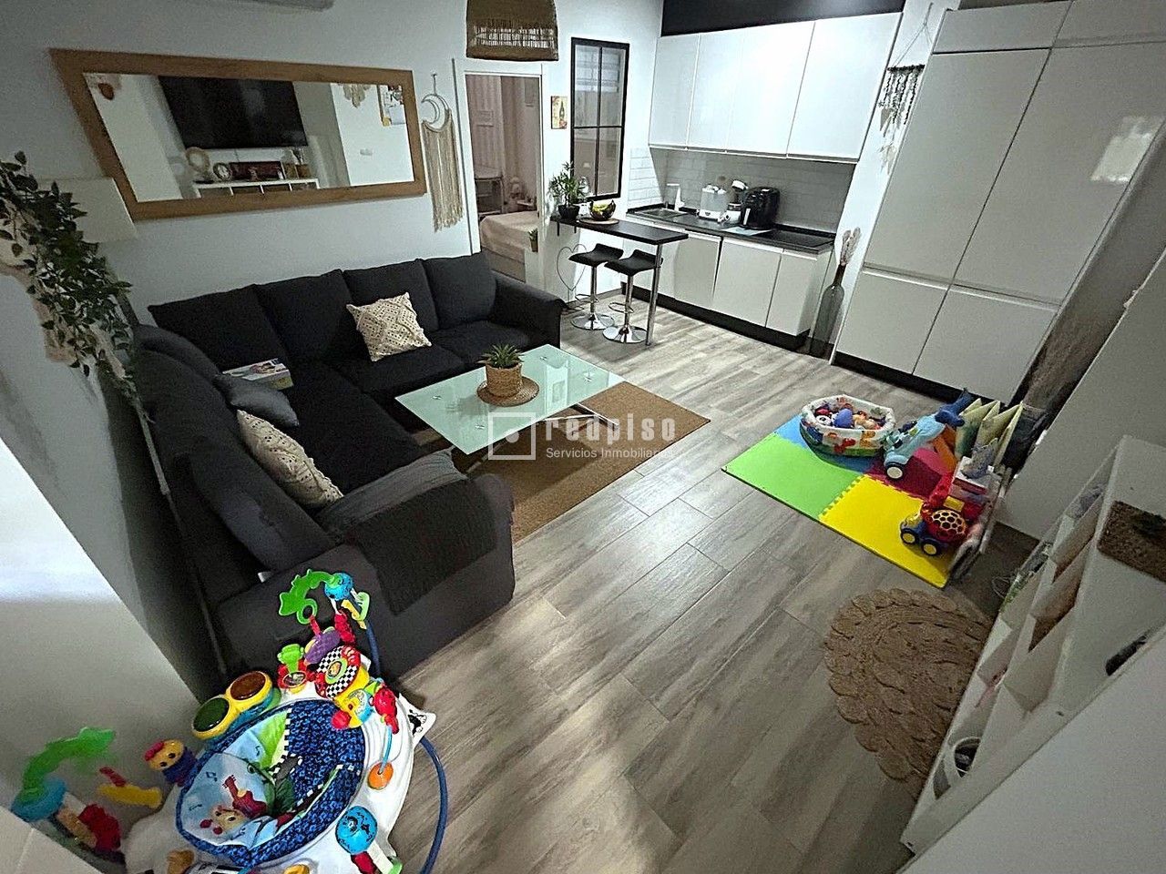 Piso en venta en  Coslada, Madrid  2/16