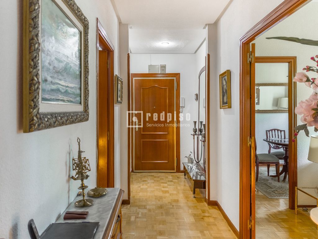 Piso en venta en calle De Antonio Toledano, Madrid, Madrid 23/25