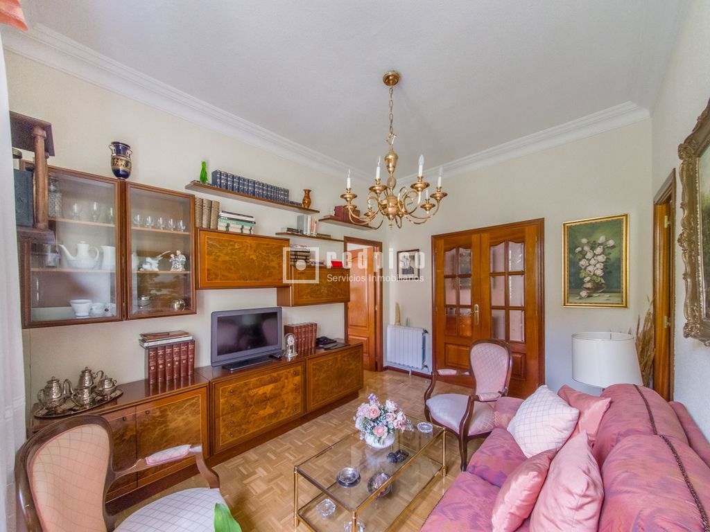 Piso en venta en calle De Antonio Toledano, Madrid, Madrid 4/25