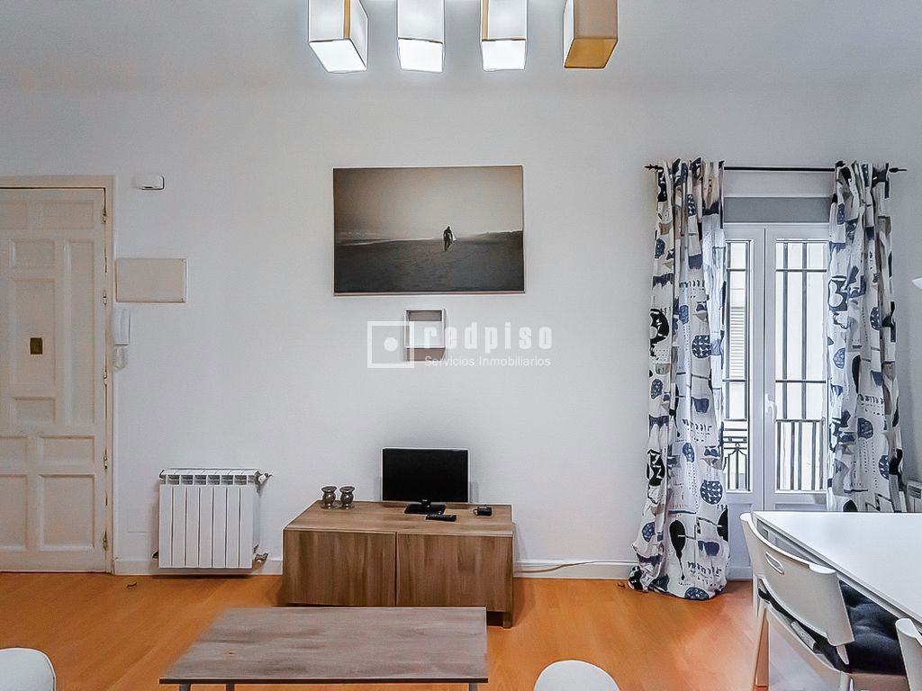 Piso en alquiler en calle De Bretón De Los Herreros, Chamberí, Madrid 4/29