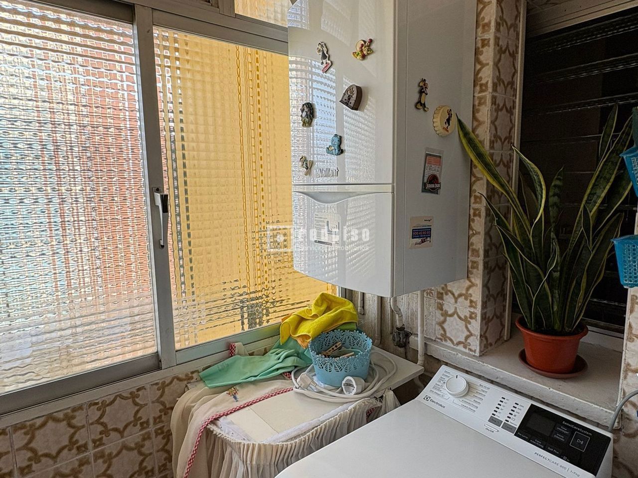 Piso en venta en calle De Moncada, Villaverde, Madrid 12/21