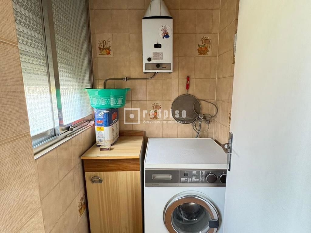 Piso en venta en calle De Burjasot, Villaverde, Madrid 11/19