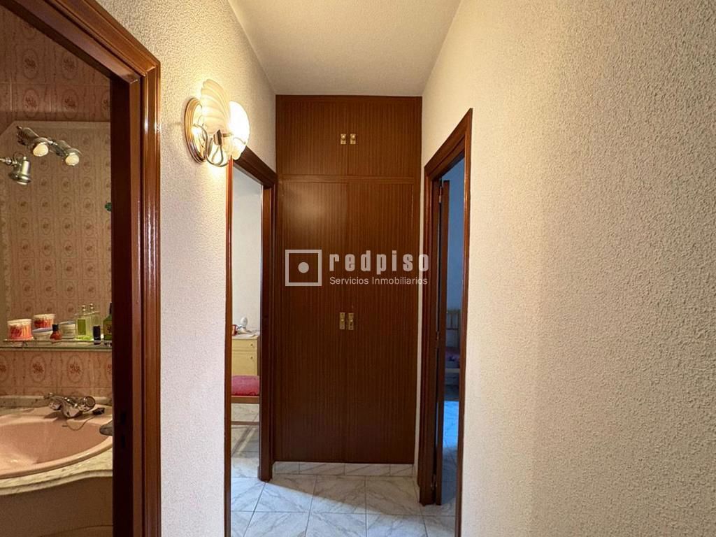 Piso en venta en calle De Burjasot, Villaverde, Madrid 16/19