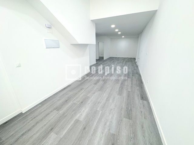 Piso en venta en calle De Mariano Benlliure, Madrid, Madrid 16/18