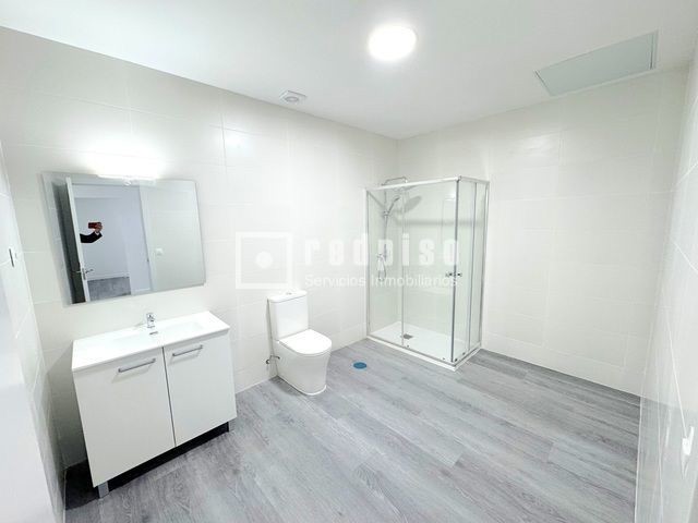 Piso en venta en calle De Mariano Benlliure, Madrid, Madrid 8/18