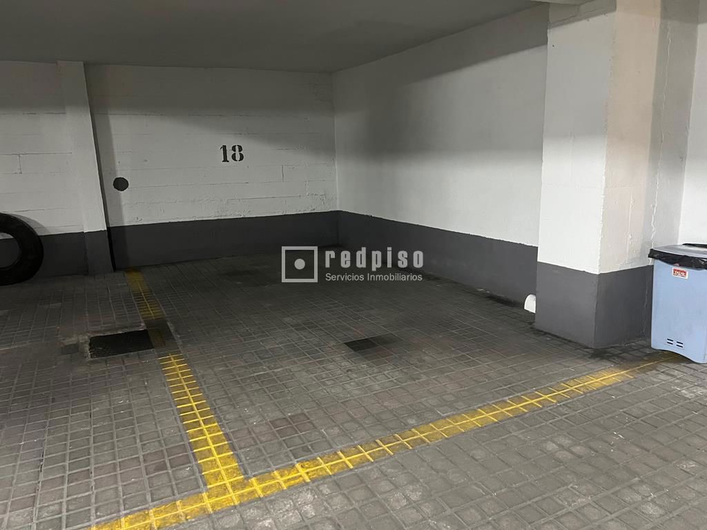 Parking en venta en  calle de Torpedero Tucumán, Chamartín, Madrid  1/1