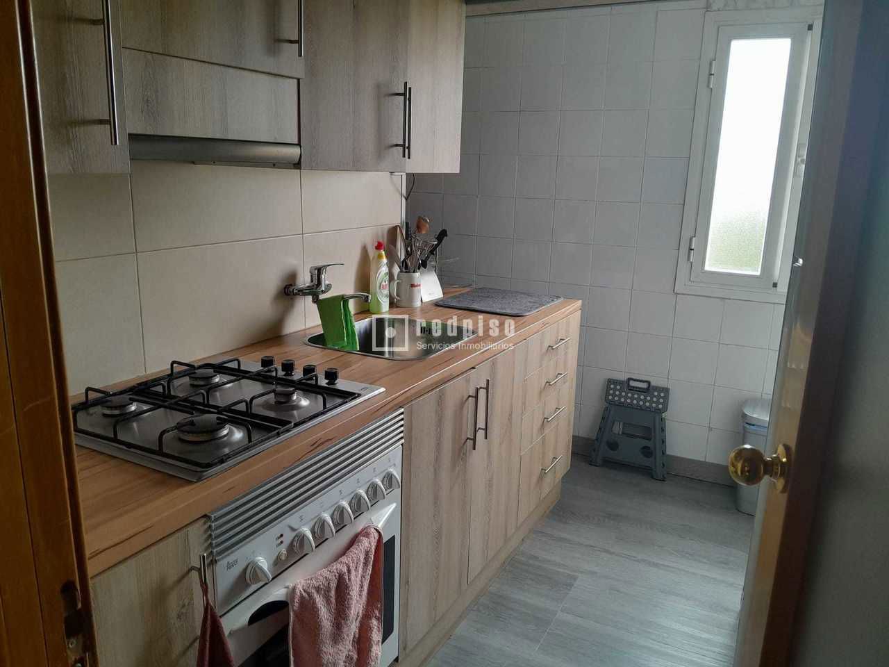 Piso en venta en calle De Benimamet, Madrid, Madrid 6/16