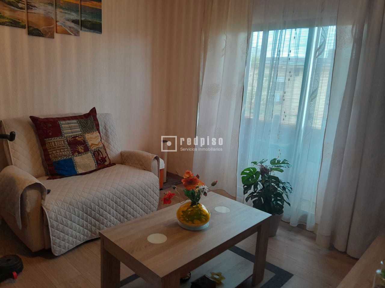 Piso en venta en calle De Benimamet, Madrid, Madrid 2/16