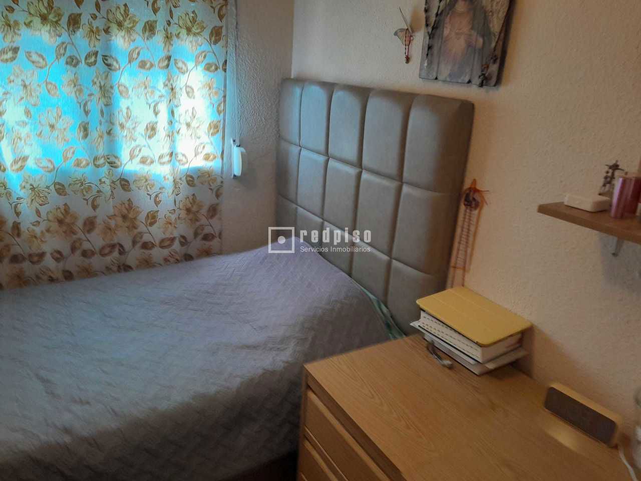 Piso en venta en calle De Benimamet, Madrid, Madrid 9/16