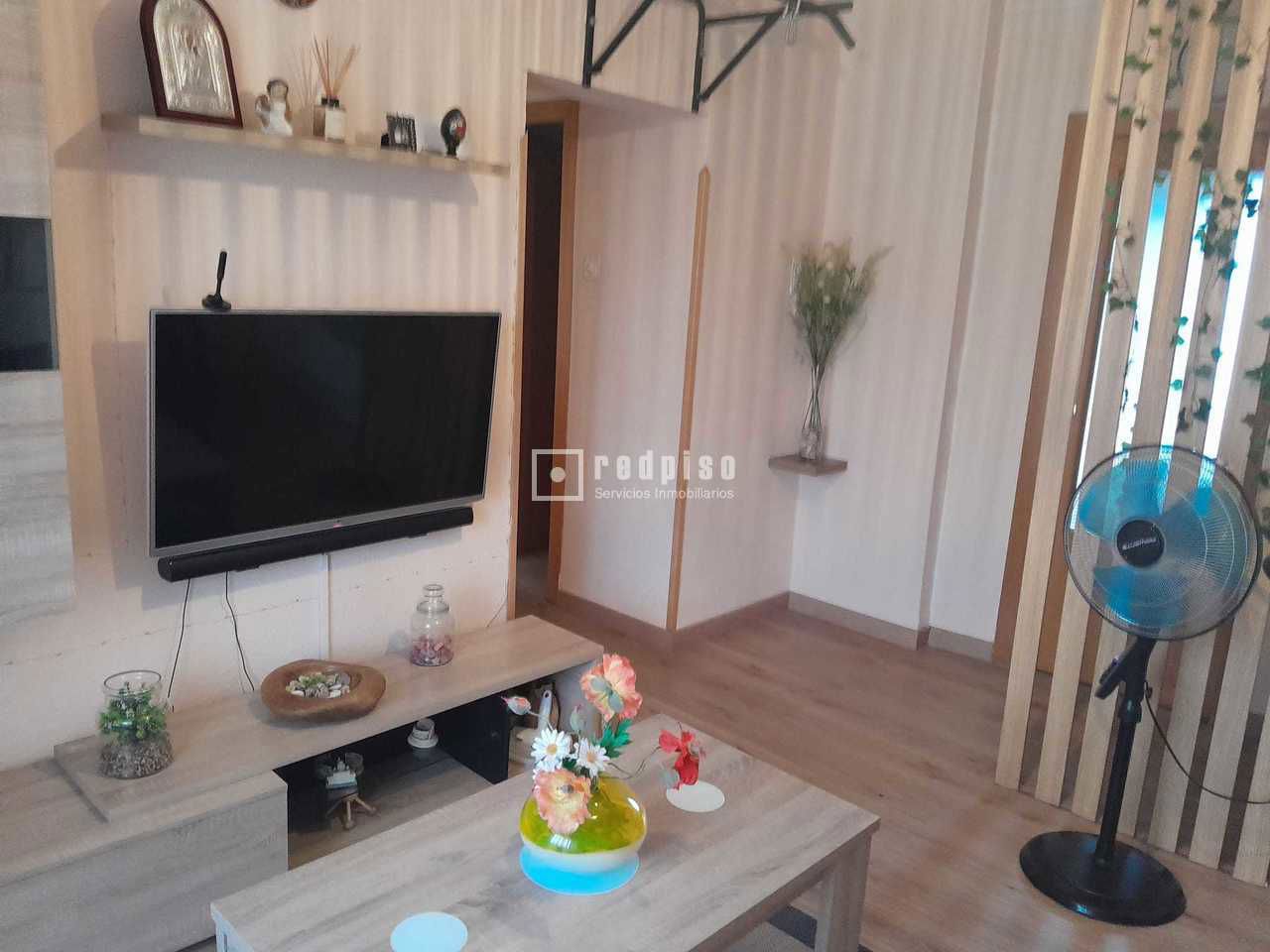 Piso en venta en calle De Benimamet, Madrid, Madrid 3/16