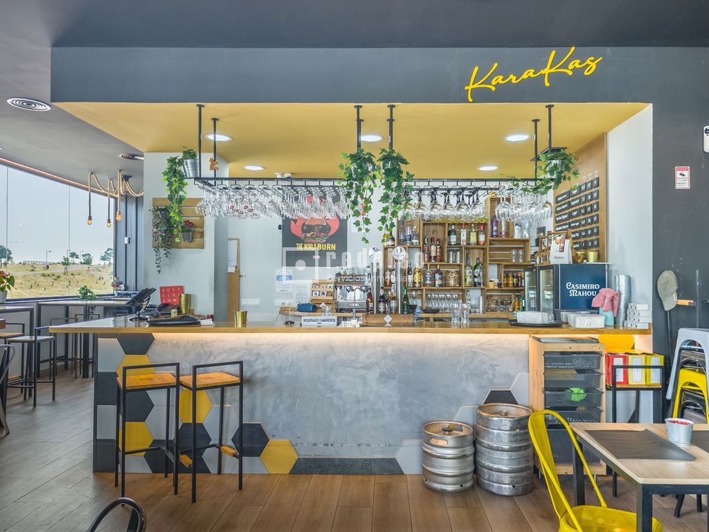 Local en alquiler en  calle del Mayorazgo de Duarte, Coslada, Madrid  7/31