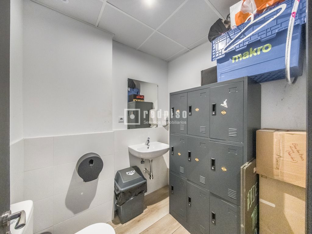 Local en alquiler en  calle del Mayorazgo de Duarte, Coslada, Madrid  25/31